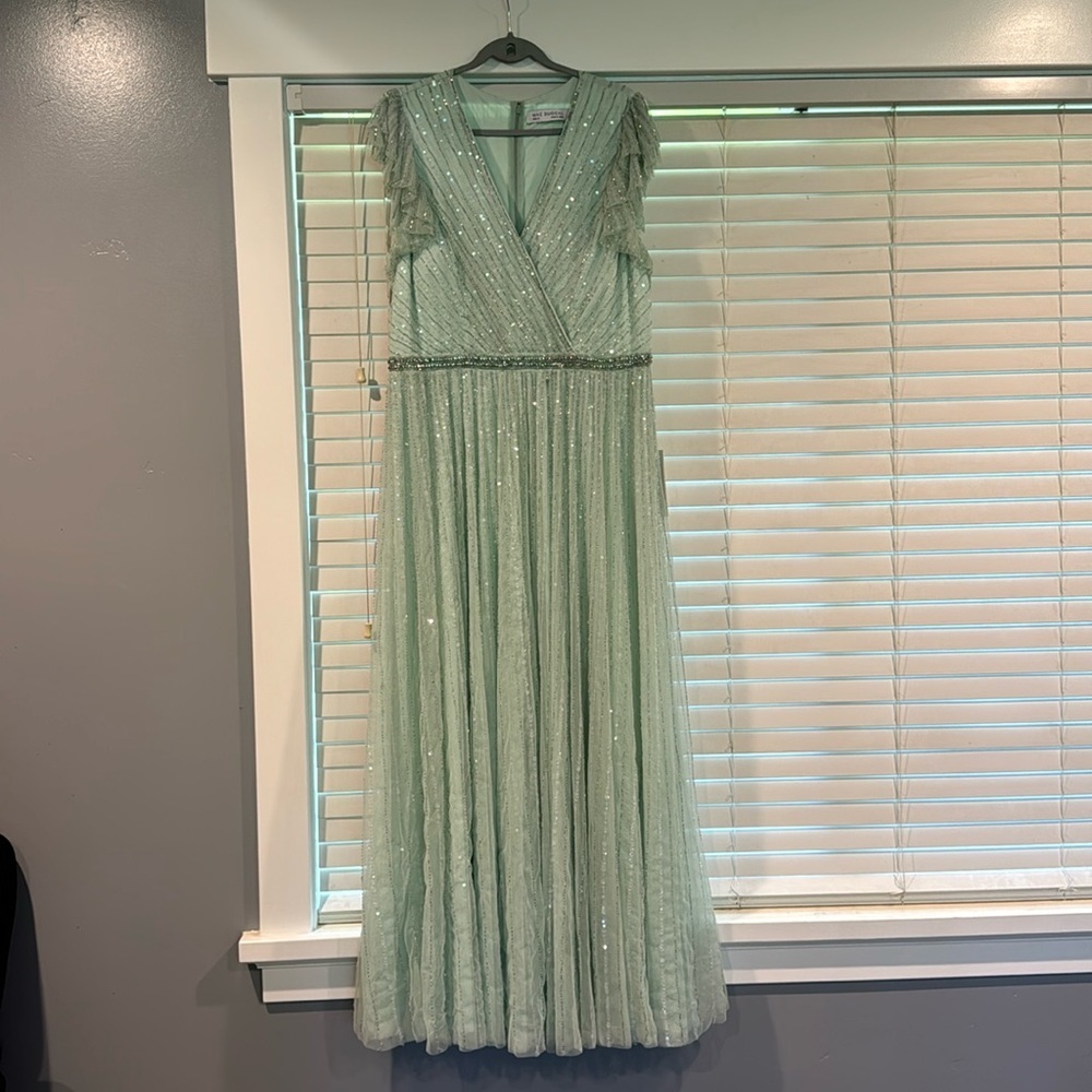 Mac Duggal Beautiful Gown